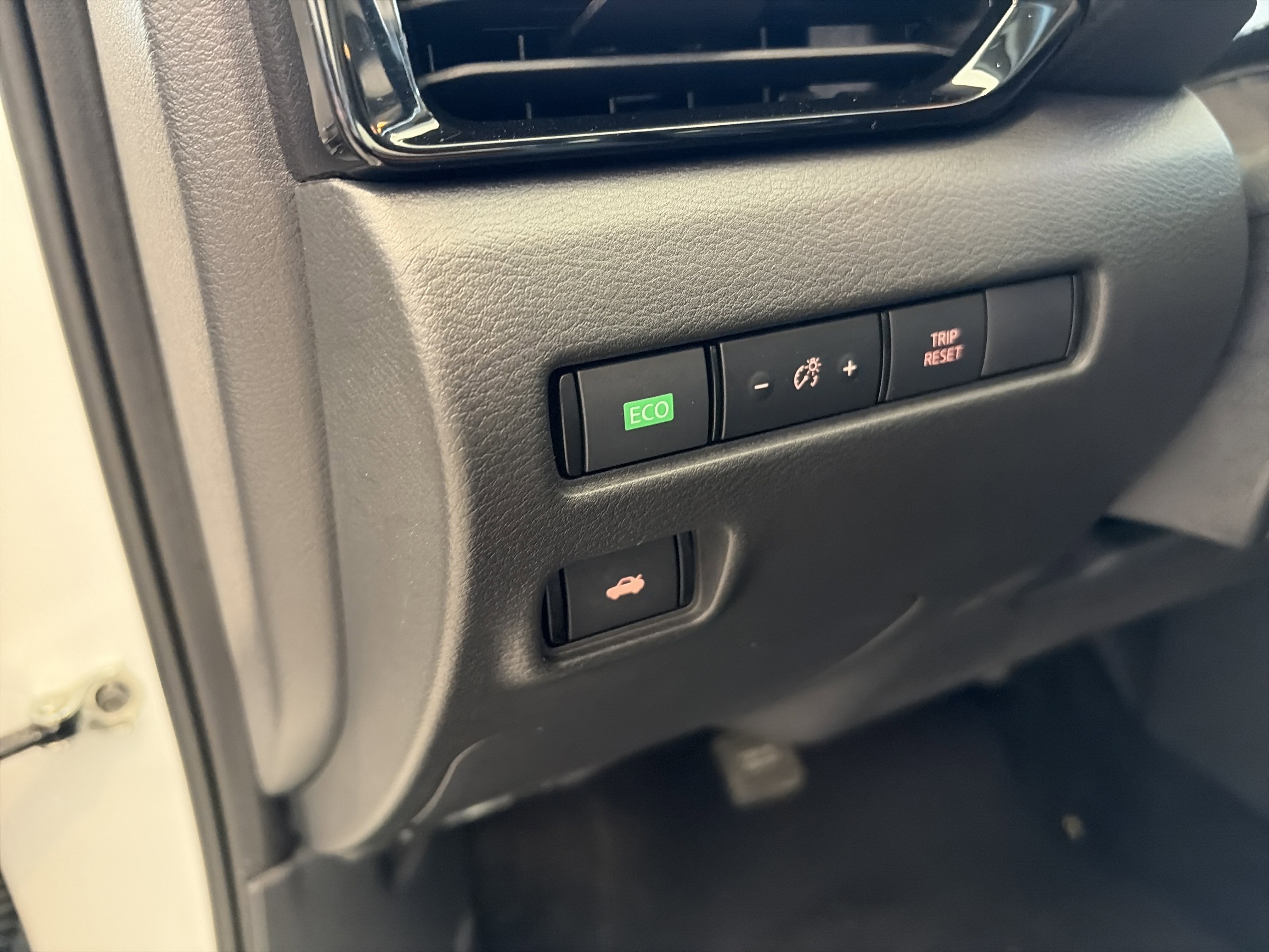 Used 2024 Nissan Sentra SV image 22