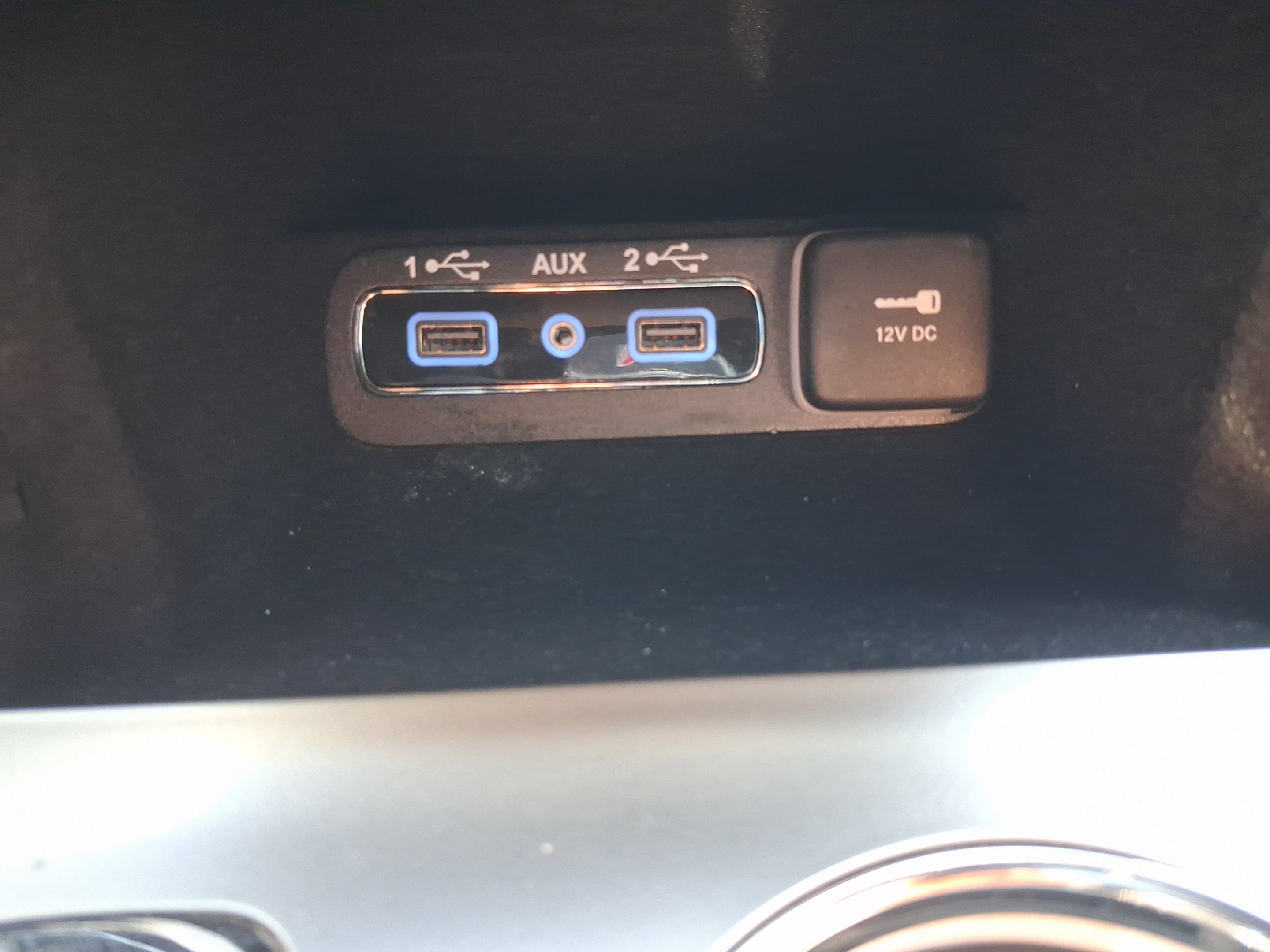 Used 2018 Jeep Grand Cherokee Altitude AWD/4WD image 17