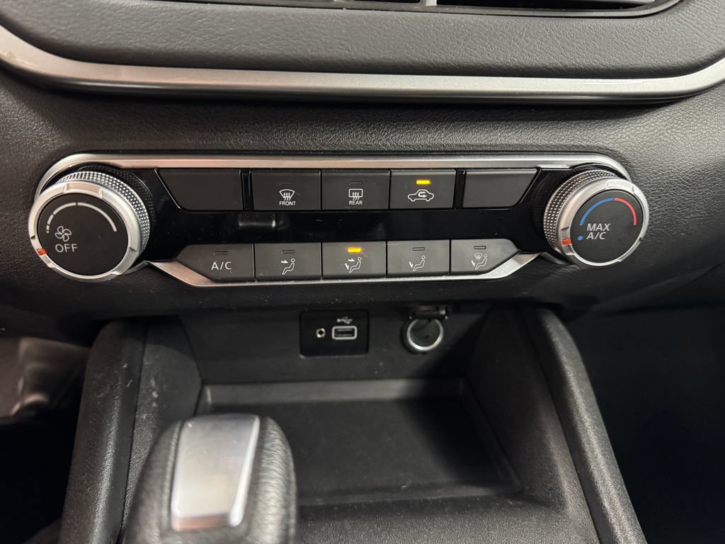 Used 2024 Nissan Altima 2.5 S FWD image 22