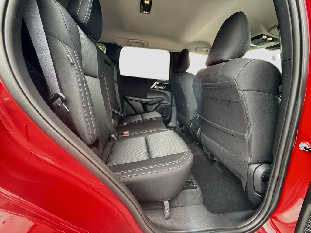 New 2026 Mitsubishi Outlander ES FWD image 28
