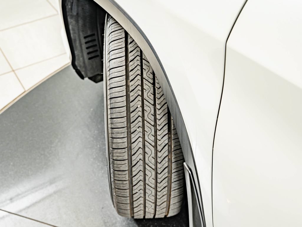 Used 2018 Lexus RX 450h AWD w/ Luxury Package image 42