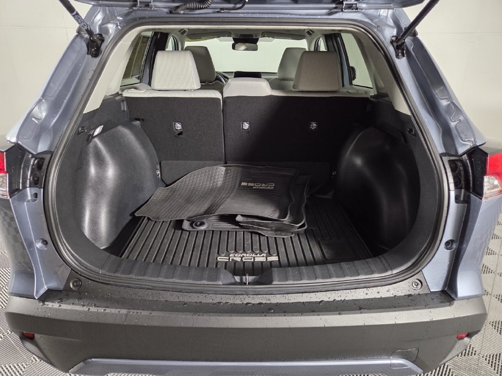 Used 2023 Toyota Corolla Cross LE FWD image 25