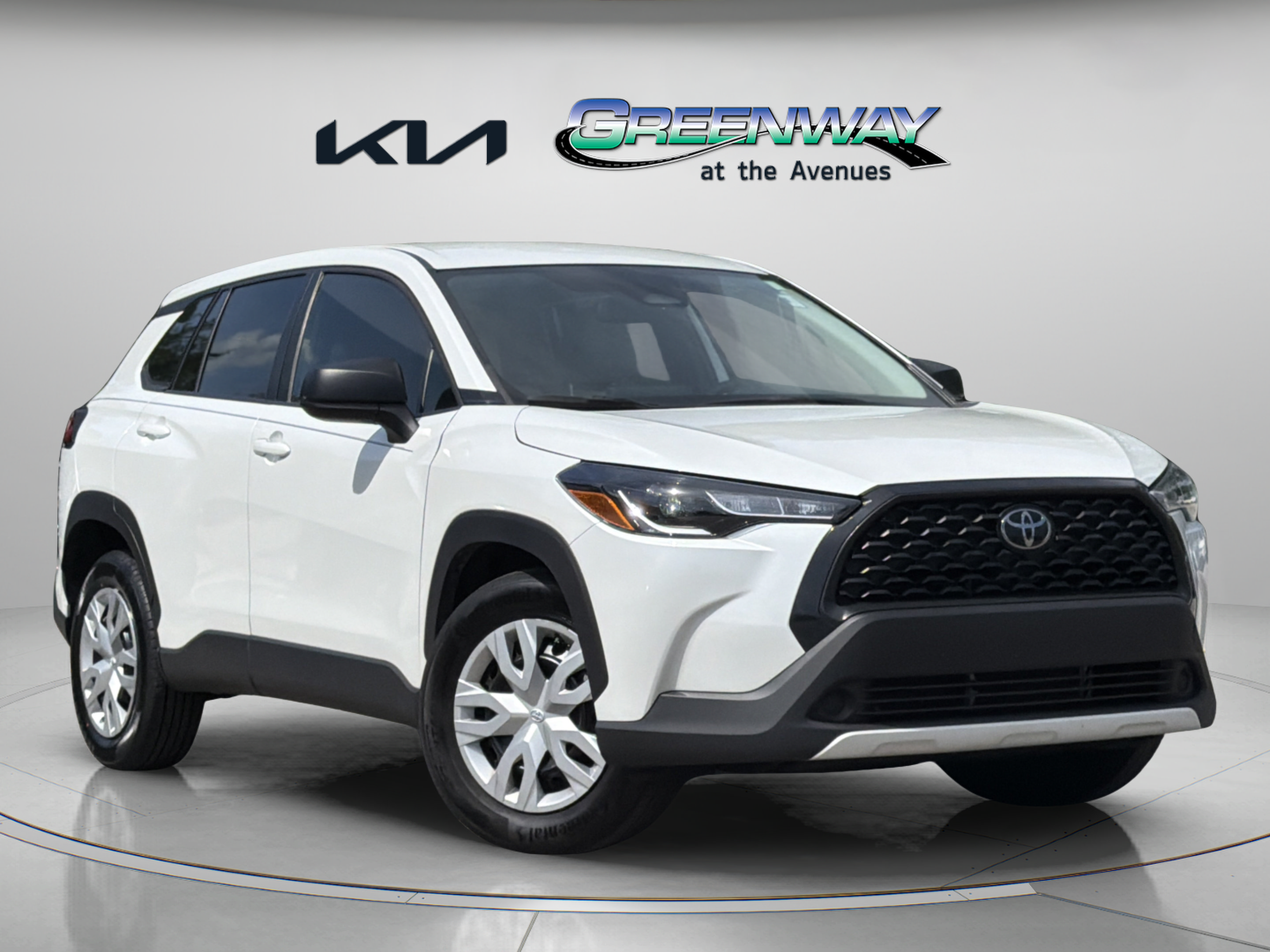 Used 2023 Toyota Corolla Cross L AWD/4WD image 1