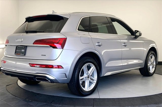 Certified 2024 Audi Q5 e Premium w/ Convenience Package image 13