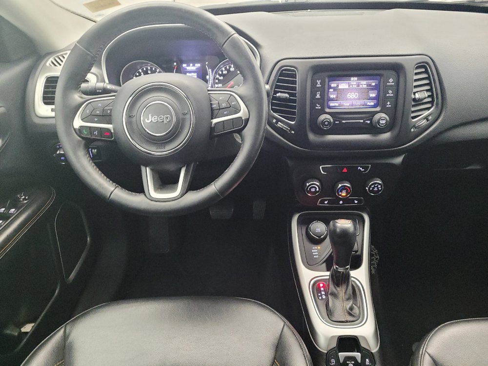 Used 2018 Jeep Compass Latitude w/ Safe & Security Group AWD/4WD image 22