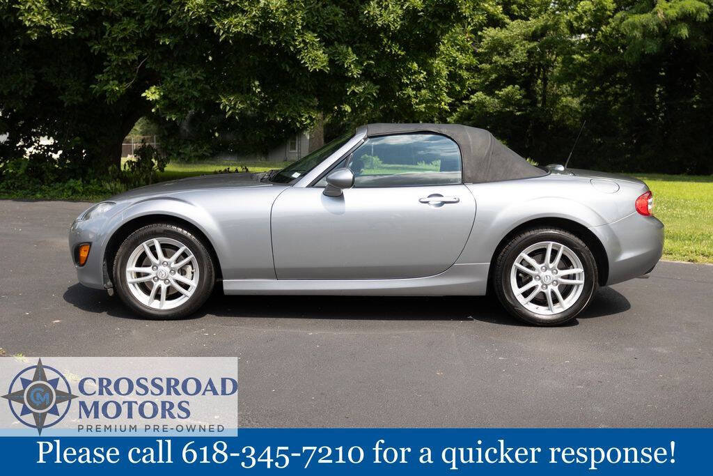 Used 2012 MAZDA MX-5 Miata Sport RWD image 2