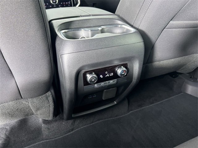 Used 2025 GMC Acadia Elevation image 22