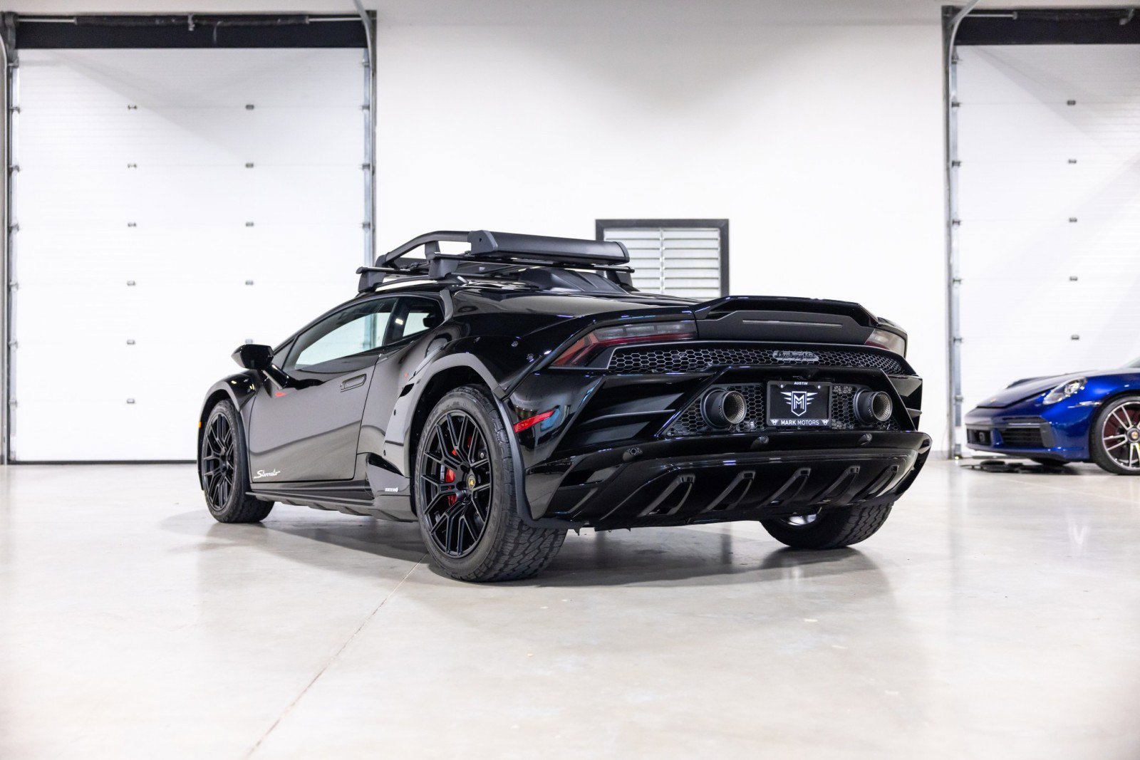 Used 2024 Lamborghini Huracan Sterrato AWD/4WD image 6