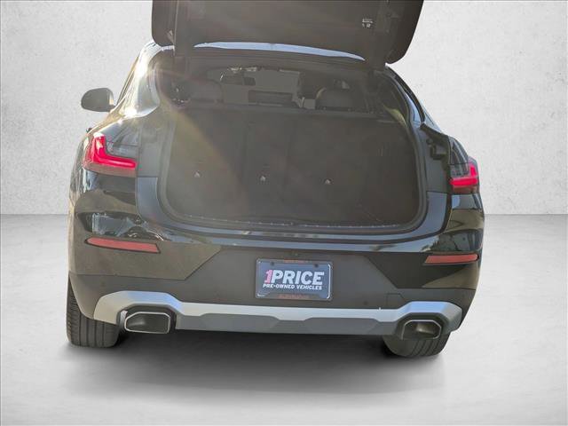 Used 2022 BMW X4 xDrive30i w/ Convenience Package image 6