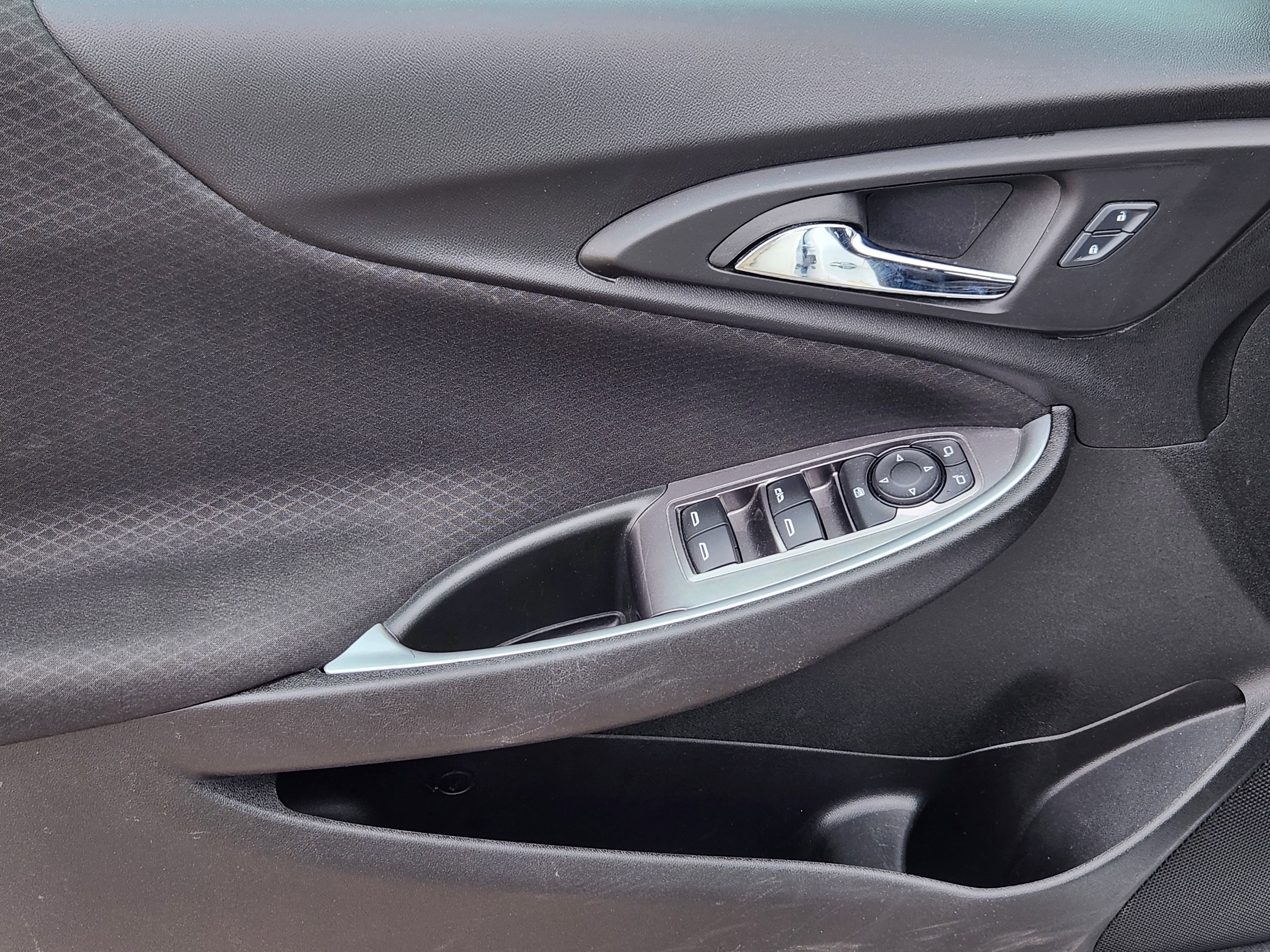 Used 2024 Chevrolet Malibu LT FWD image 19