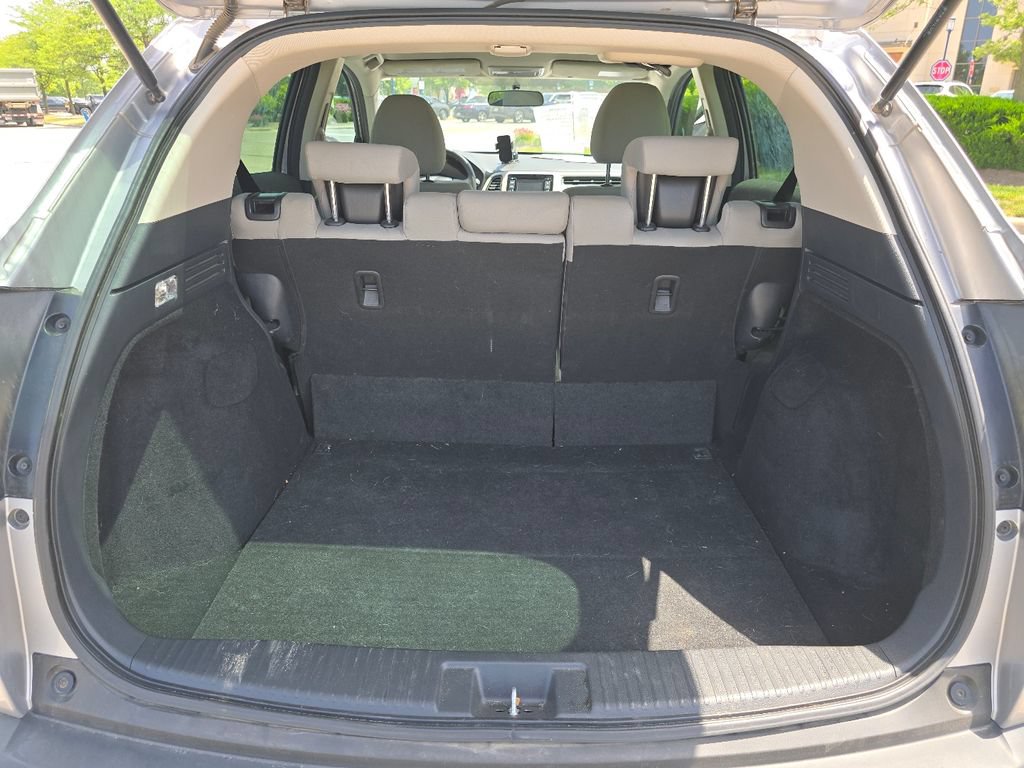 Used 2022 Honda HR-V LX image 13
