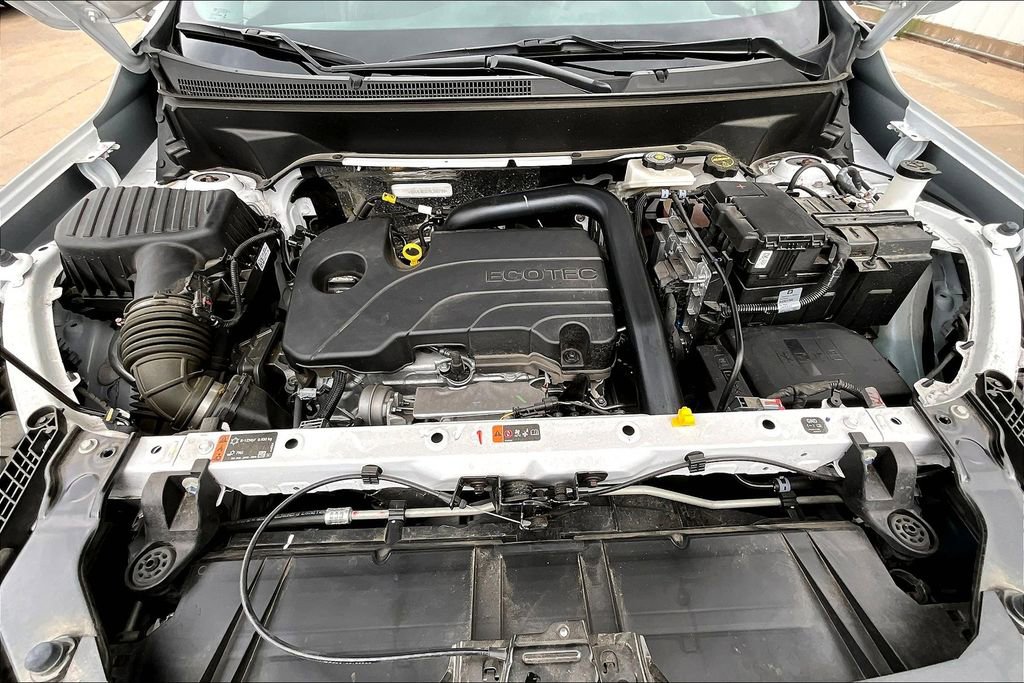 Used 2024 GMC Terrain SLE image 12