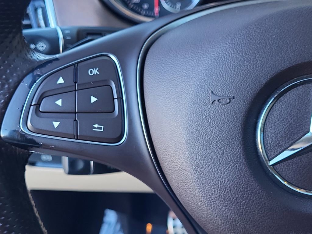 Used 2019 Mercedes-Benz GLE 400 4MATIC image 23