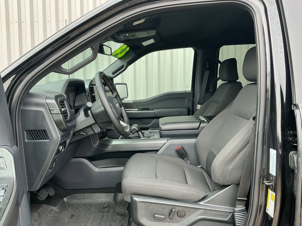 Used 2024 Ford F150 XLT w/ Equipment Group 302A MID image 9