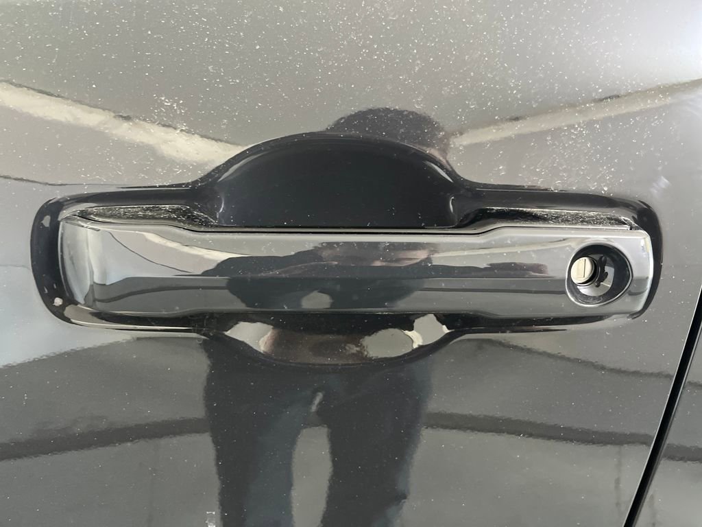 Used 2025 Toyota Tacoma SR5 image 39