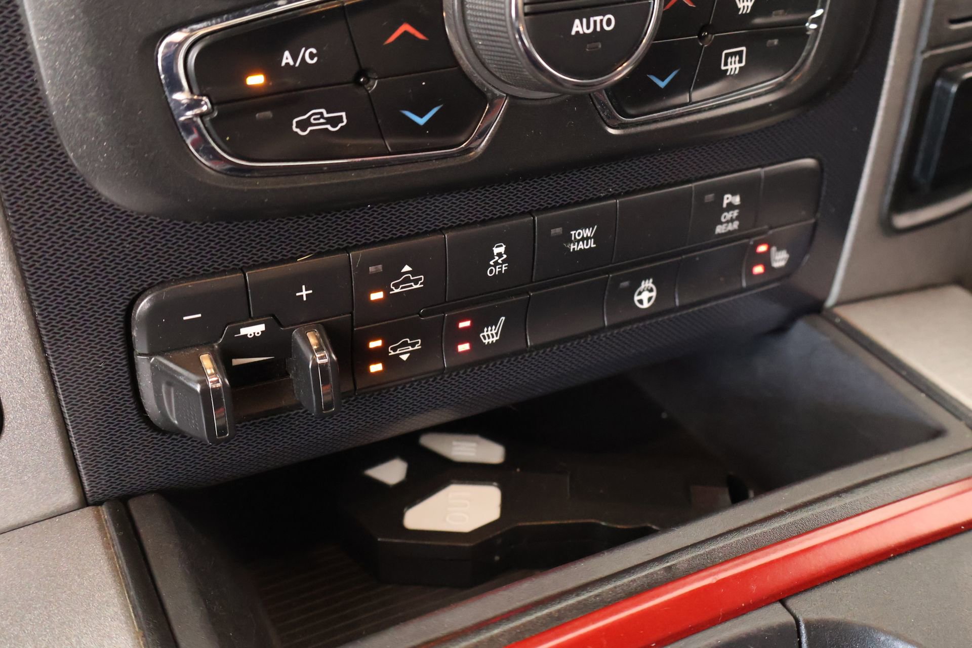 Used 2017 RAM 1500 Rebel w/ Luxury Group AWD/4WD image 8