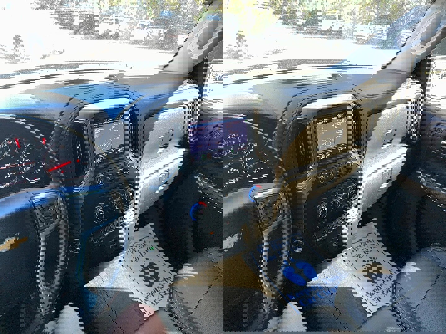 Used 2022 Chevrolet Silverado 1500 LT image 15