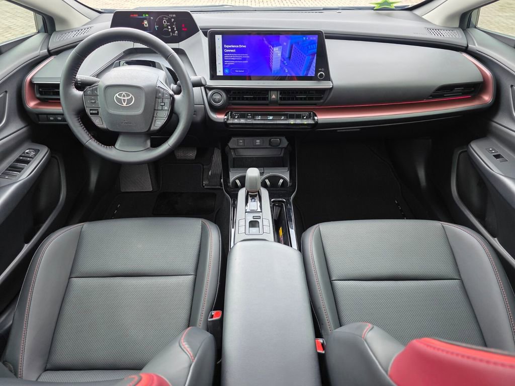 Used 2024 Toyota Prius Prime FWD image 5