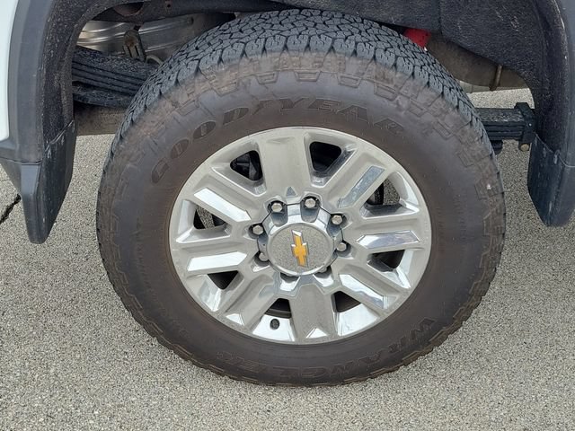 Used 2024 Chevrolet Silverado 2500 High Country w/ Technology Package AWD/4WD image 7