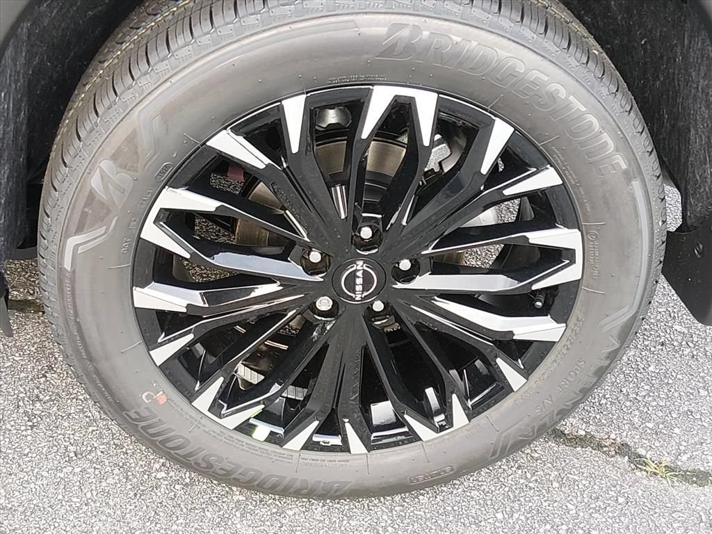 New 2026 Nissan Rogue Dark Armor AWD/4WD image 16