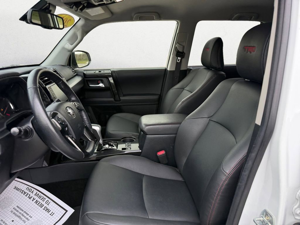 Used 2024 Toyota 4Runner TRD Off-Road Premium image 9