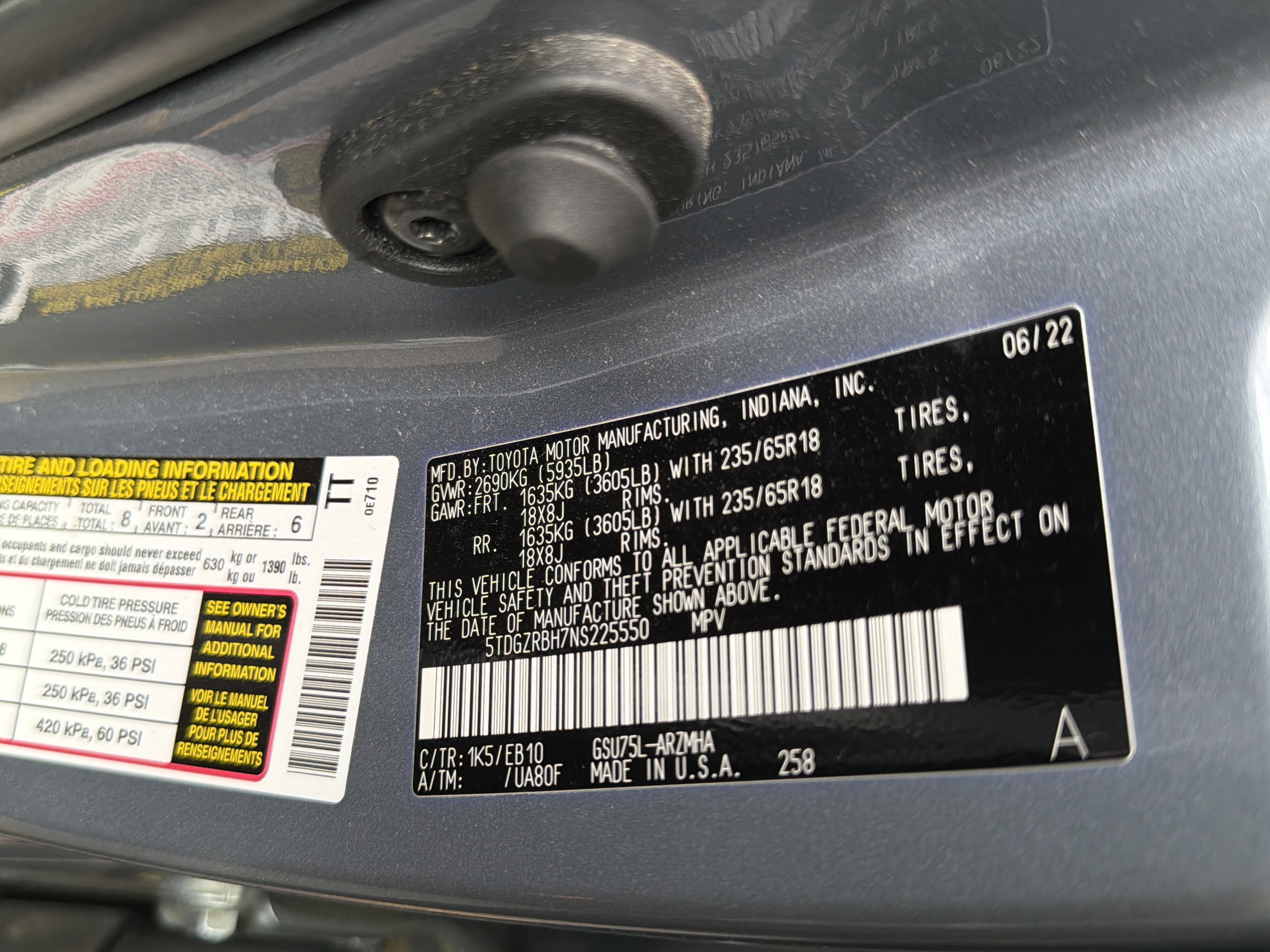Used 2022 Toyota Highlander XLE AWD/4WD image 30