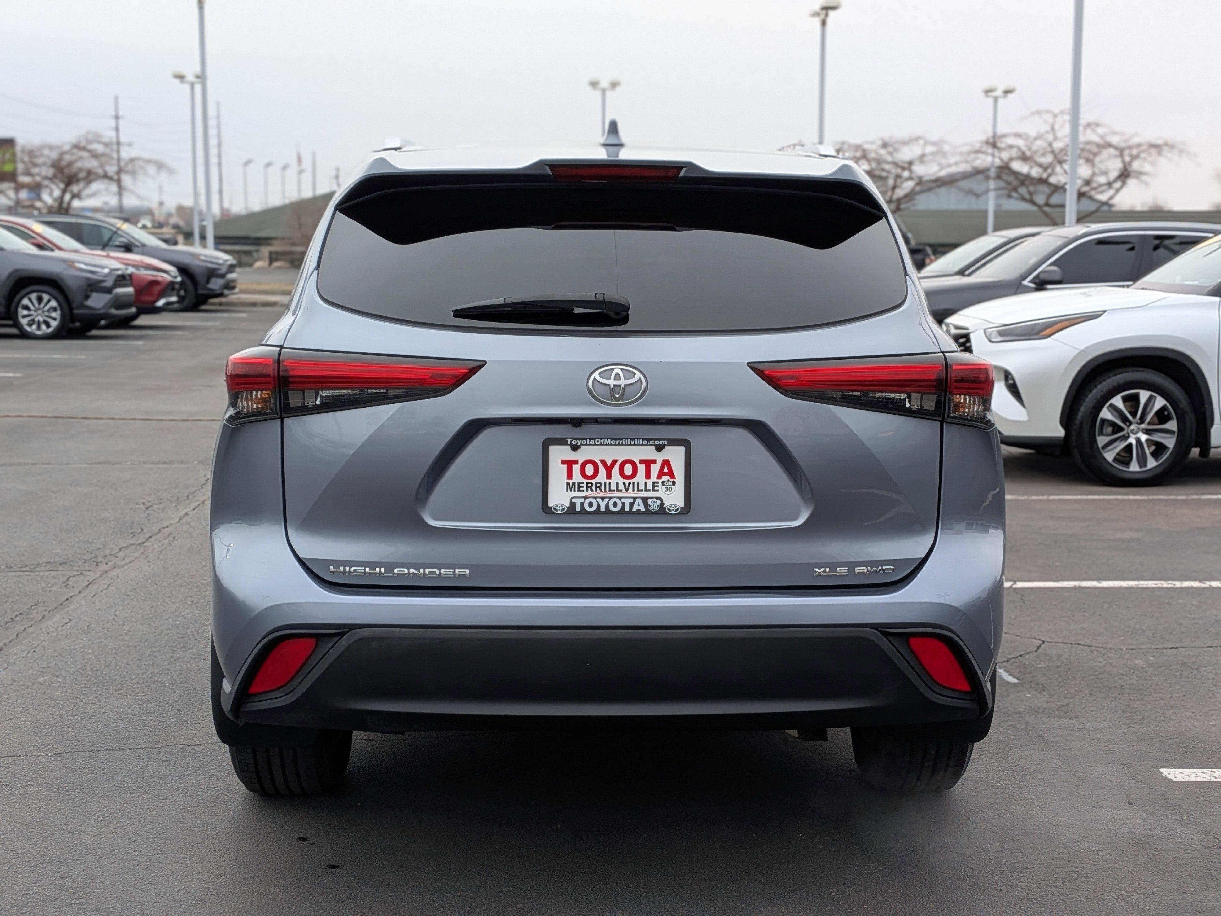 Used 2021 Toyota Highlander XLE image 7