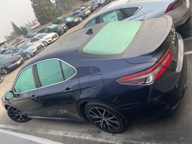 Used 2021 Toyota Camry SE image 4