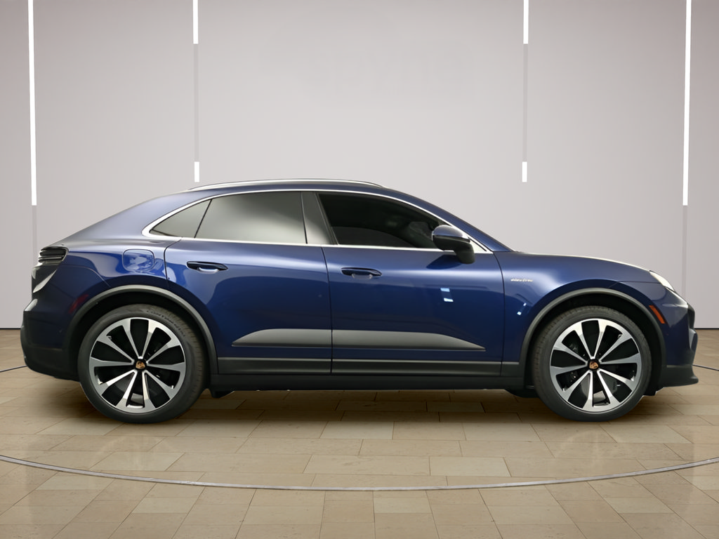 New 2025 Porsche Macan Electric RWD image 32