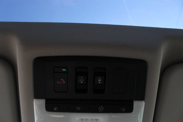 Used 2023 Nissan Rogue Platinum w/ Platinum Premium Package AWD/4WD image 23
