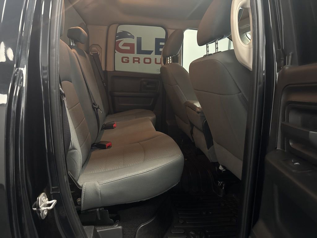 Used 2017 RAM 1500 Express w/ Black Ram 1500 Express Group image 33