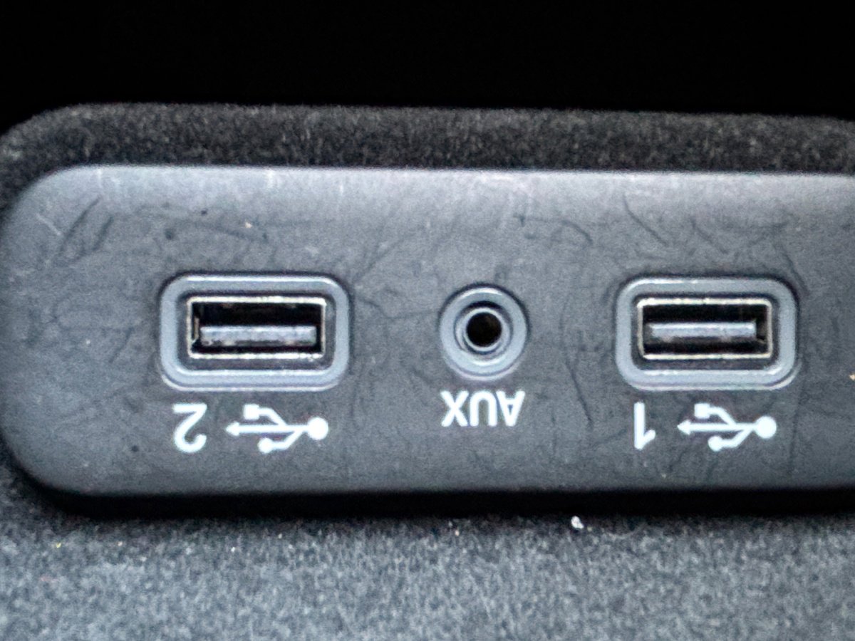 Used 2021 Chrysler 300 S image 6