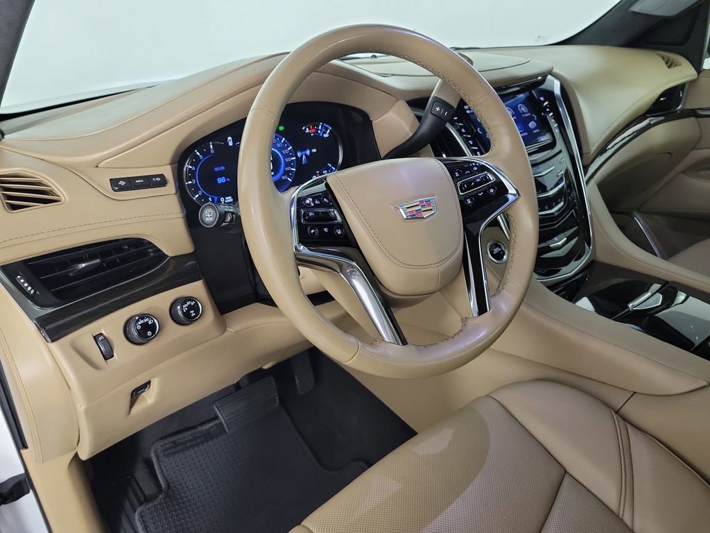 Used 2019 Cadillac Escalade ESV Platinum AWD/4WD image 18