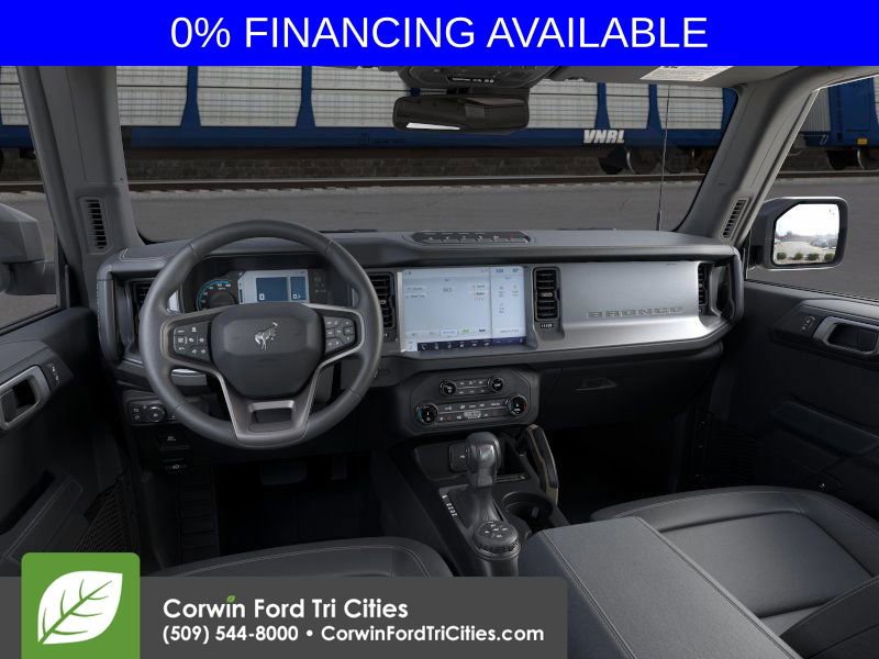 New 2025 Ford Bronco Badlands image 9