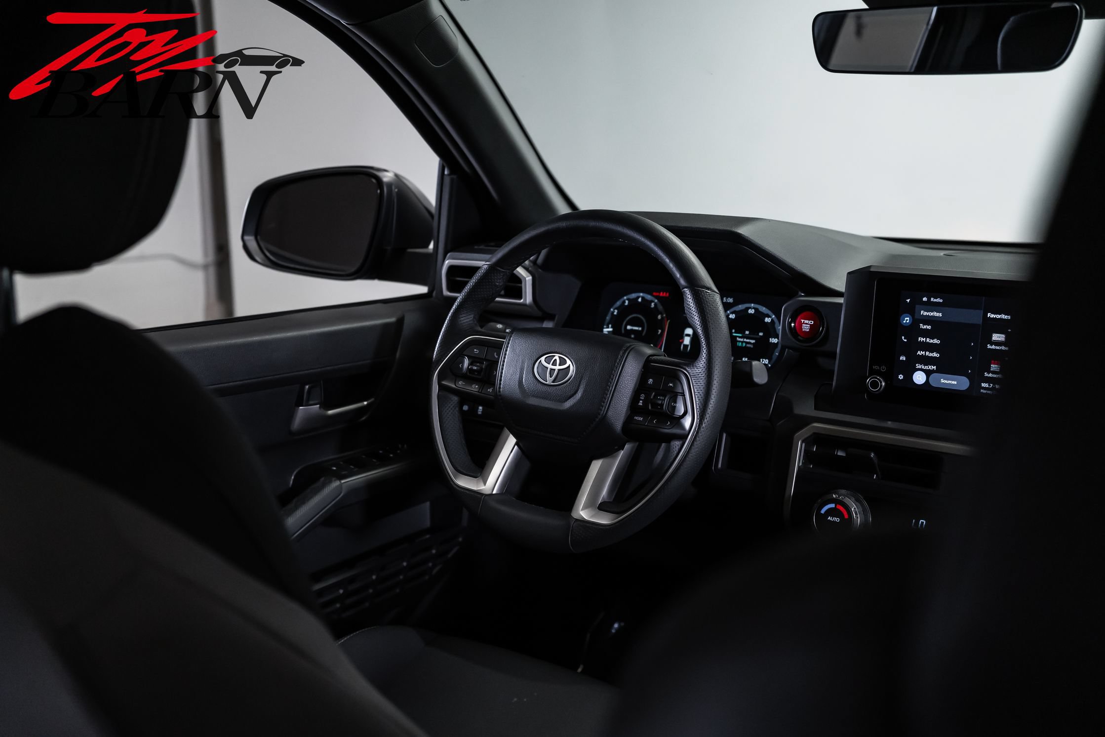 Used 2025 Toyota Tacoma TRD Off-Road AWD/4WD image 43