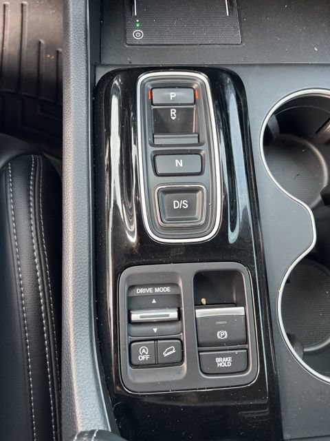 Used 2024 Honda Pilot Touring image 14