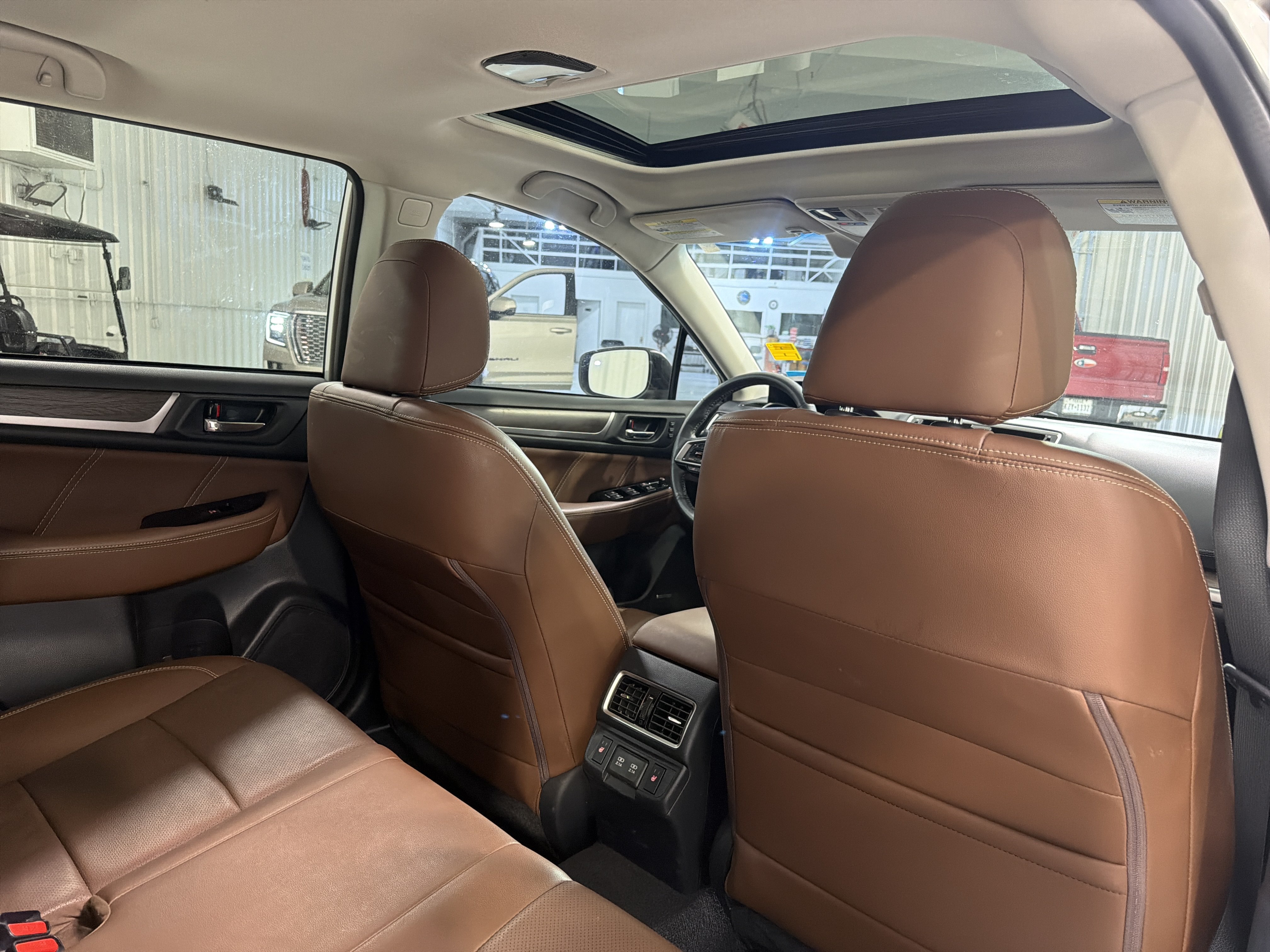 Used 2019 Subaru Outback 2.5i Touring AWD/4WD image 12
