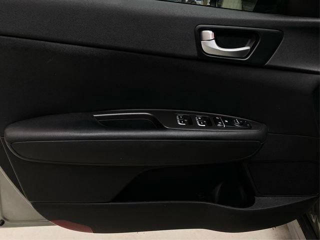 Used 2018 Kia Optima LX w/ 17" Alloy Wheels Package image 24