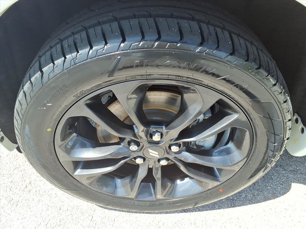 Used 2022 Dodge Durango GT w/ Blacktop Package AWD/4WD image 10