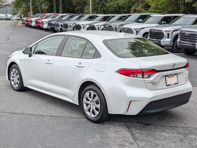 Used 2026 Toyota Corolla LE FWD image 5