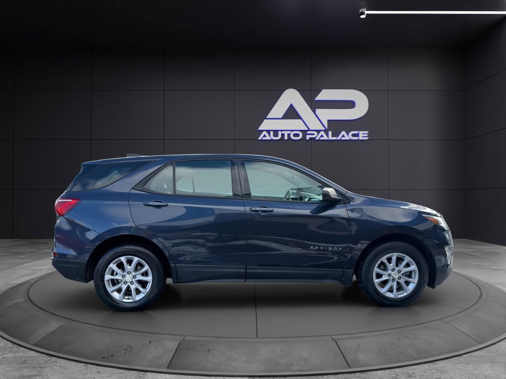 Used 2018 Chevrolet Equinox LS image 8