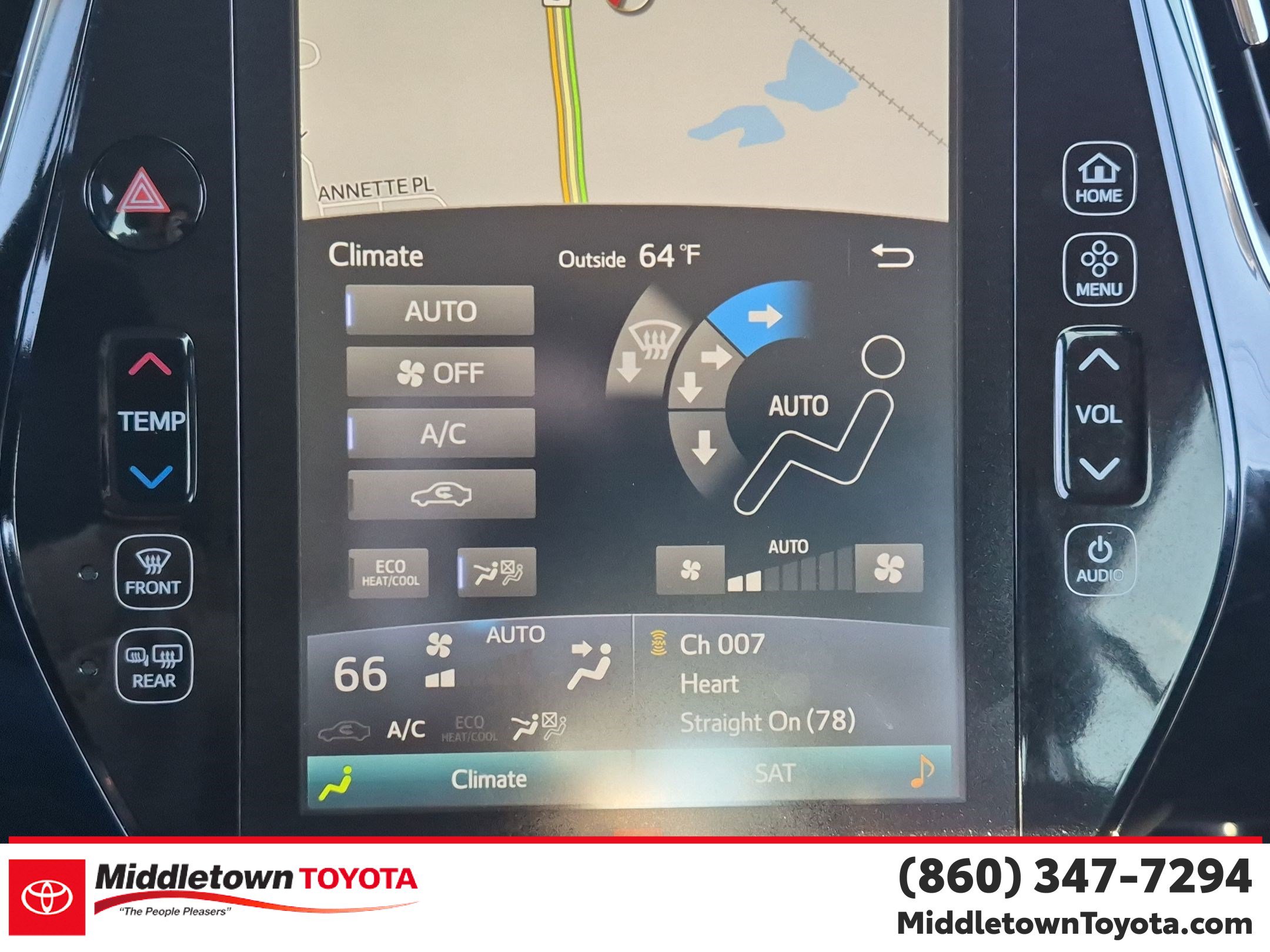 Used 2018 Toyota Prius Prime Advanced FWD image 25