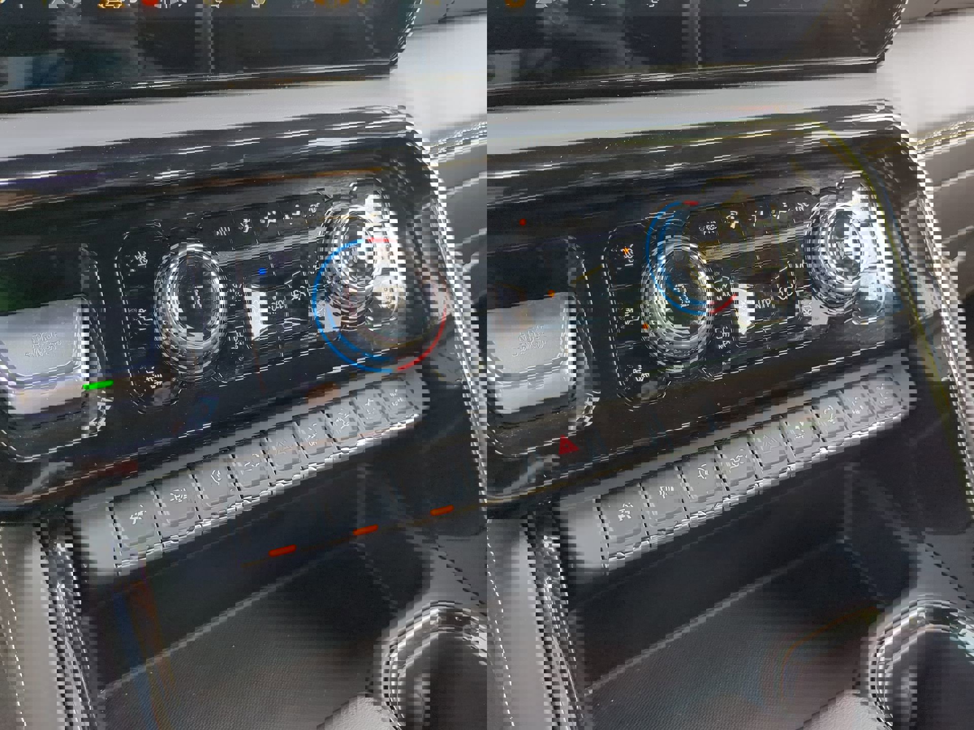 Used 2024 GMC Sierra 1500 AT4X w/ AT4X AEV Edition image 29