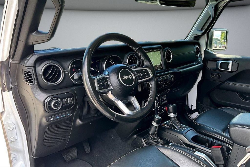 Used 2021 Jeep Wrangler Unlimited Sahara w/ Cold Weather Group AWD/4WD image 17