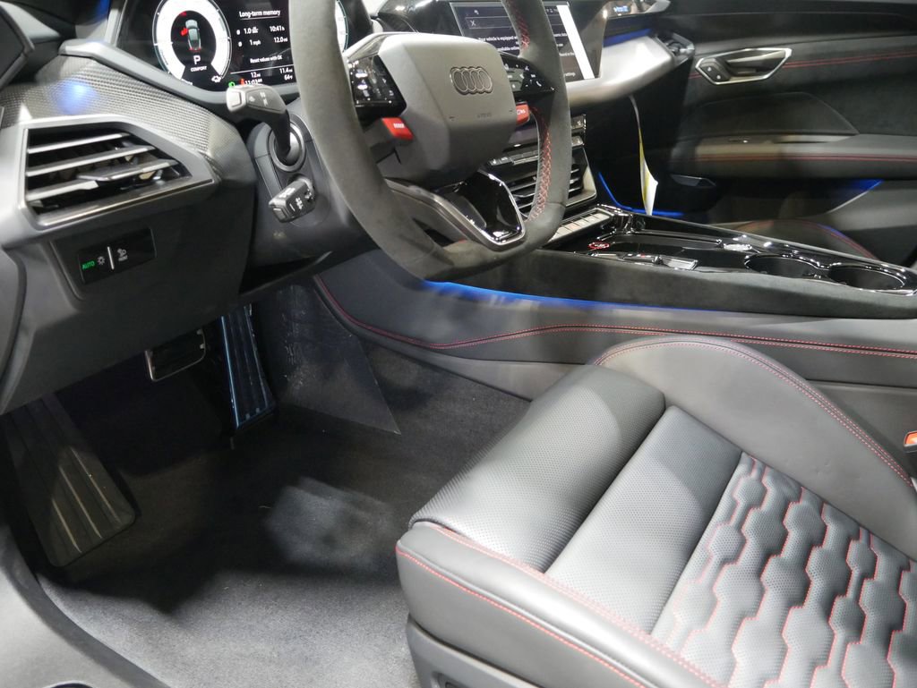 New 2026 Audi RS e-tron GT performance image 17