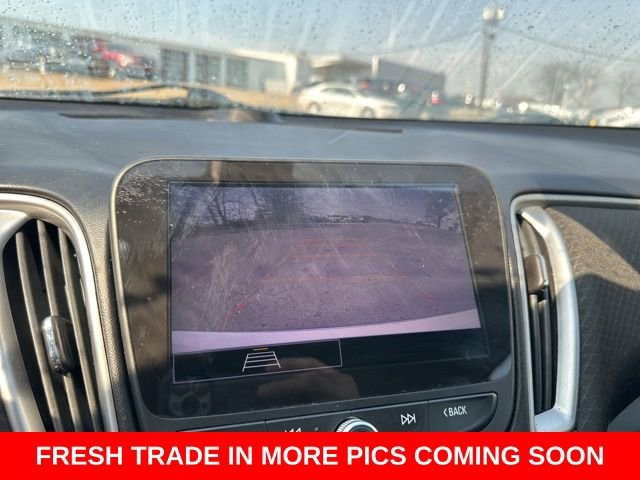 Used 2022 Chevrolet Malibu LT image 17