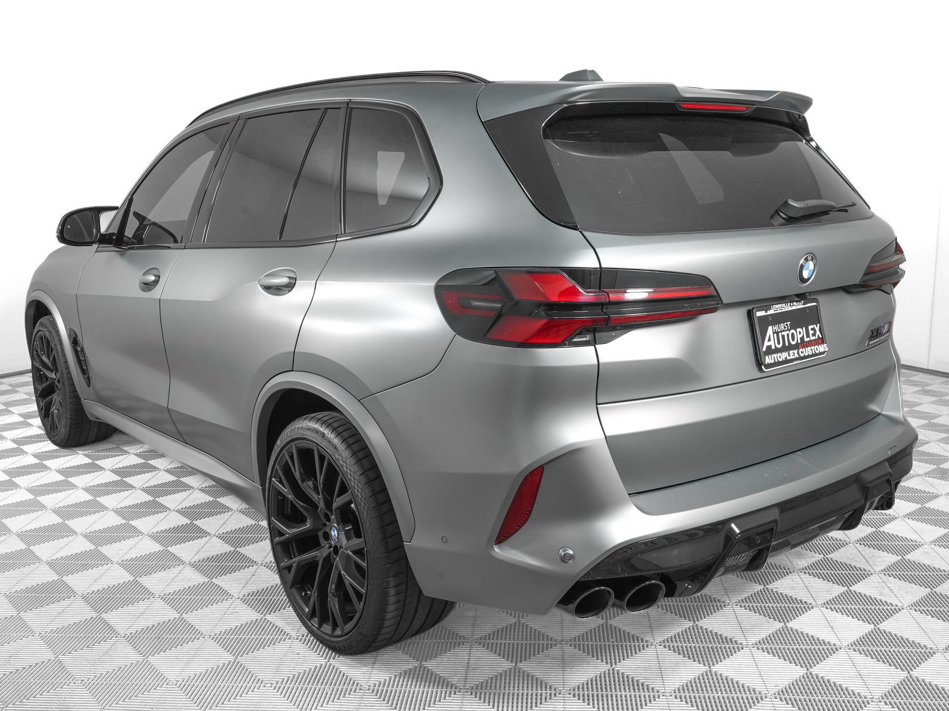 Used 2025 BMW X5 M Competition w/ Executive Package AWD/4WD image 7