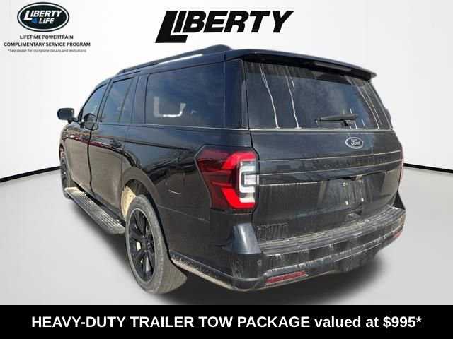 Used 2024 Ford Expedition Max Limited AWD/4WD image 5