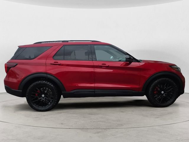 Used 2025 Ford Explorer ST image 6