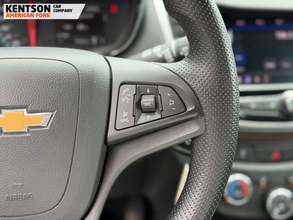 Used 2020 Chevrolet Trax LT AWD/4WD image 15